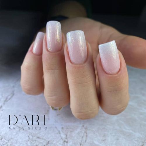 Paznokcie baby boomer