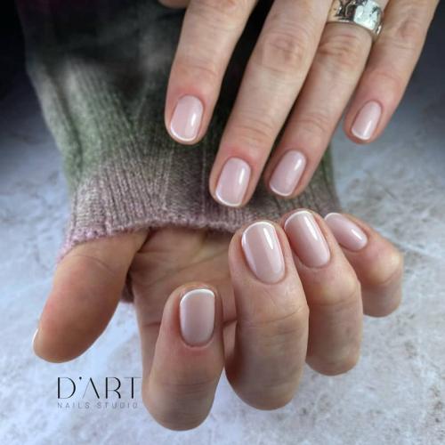 Eleganckie paznokcie french